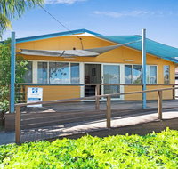 Wheelchair Friendly with water views - Welsby Pde Bongaree - Tweed Heads Accommodation