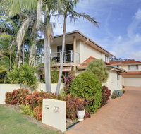 White Horses 7A Achilles Street - Tweed Heads Accommodation
