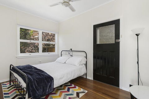 Whitecaps, 26 East Street - Tweed Heads Accommodation 2