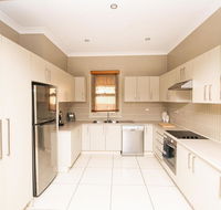 William Cottage Central Heritage Home - Tweed Heads Accommodation