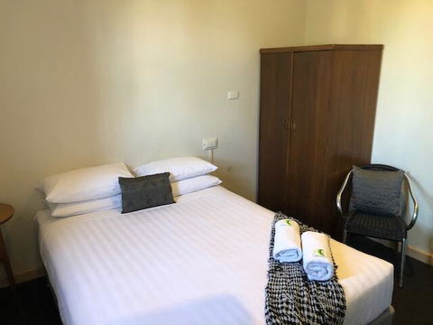 William Farrer Hotel - Tweed Heads Accommodation 1