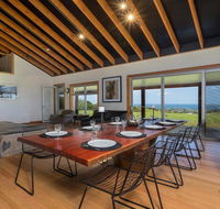 Willowview - coastal retreat stunning views - Tweed Heads Accommodation