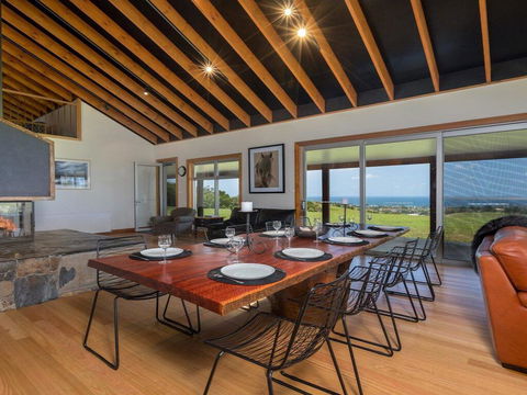 Willowview - Coastal Retreat, Stunning Views - Tweed Heads Accommodation 0