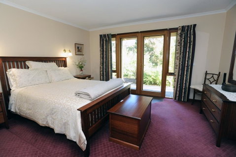 Wintarni Olives Cottage - Tweed Heads Accommodation 2