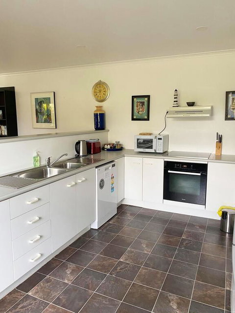 Woorim Secluded Palms Villa - Tweed Heads Accommodation 3