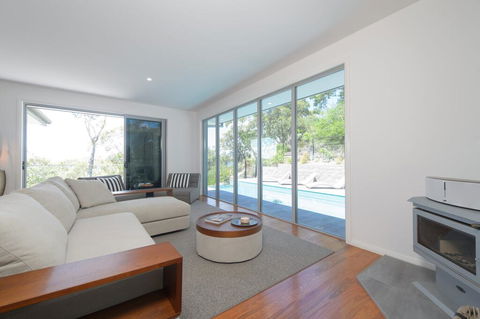 YARINGA - Retreat Style Accomodation With Swimming Pool - Tweed Heads Accommodation 0