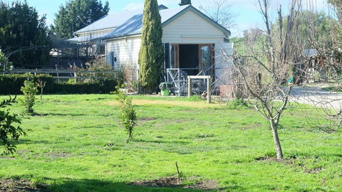 Yea Wood Duck Cabin - Tweed Heads Accommodation 3
