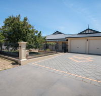 Yellow Rose Cottage - Tweed Heads Accommodation