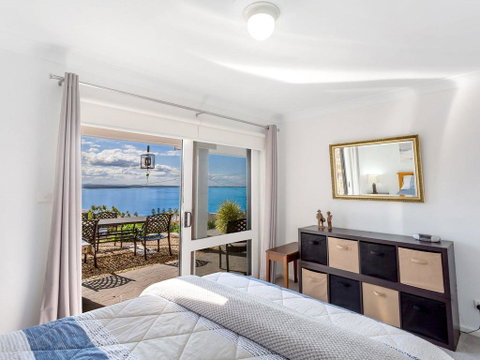Yenangoon - Walking Together@ Corlette - Tweed Heads Accommodation 1