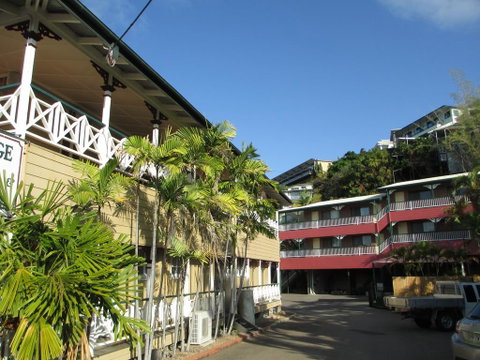 Yongala Lodge By The Strand - Tweed Heads Accommodation 1
