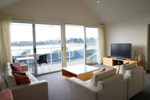 York Cove Holiday Hotel - Tweed Heads Accommodation 2