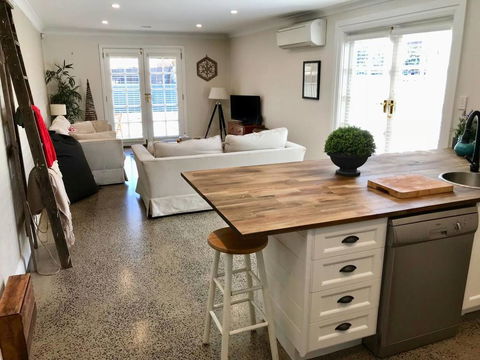 YSG The Edward Townhouse 153 - Walk To Town - Tweed Heads Accommodation 0