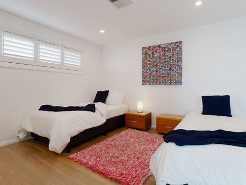 Maison De La Mer 30 Mulubinda Parade - Luxurious, Linen, Aircon And Panoramic Views - Tweed Heads Accommodation 1