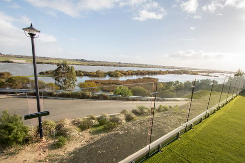 Serenity And Sweeping Murray River Views - Tweed Heads Accommodation 0