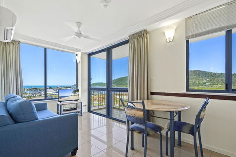 AirliediseNO Hills5min Walk 2 Port Of Airlie/Ferry TerminalWiFiNetflix - Tweed Heads Accommodation 0