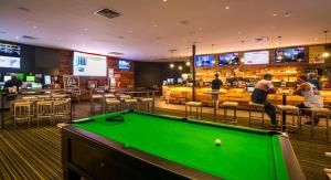 Nightcap At Kawana Waters Hotel - Tweed Heads Accommodation 5