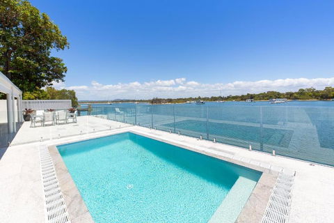 Affordable Riverfront, Pool, Private Pontoon - Tweed Heads Accommodation 0
