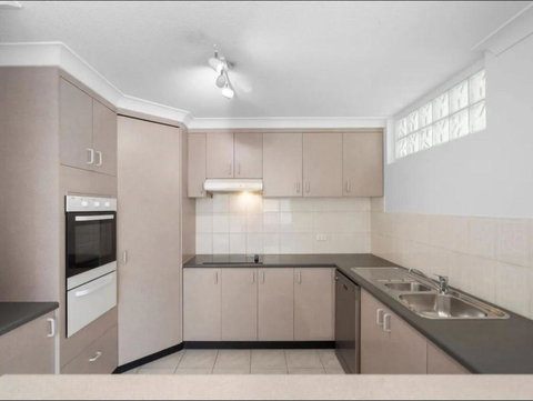 A 3 Bedders Close To Everything - Tweed Heads Accommodation 3