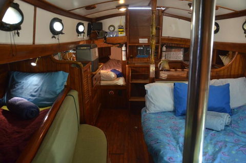 A Boat In The Grampians - Tweed Heads Accommodation 3