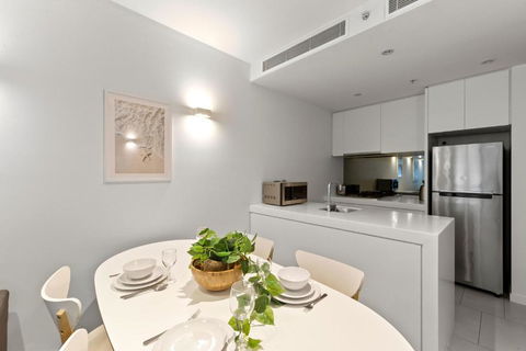 A Chic & Comfy 2BR Apt Near Federation Square - Tweed Heads Accommodation 2
