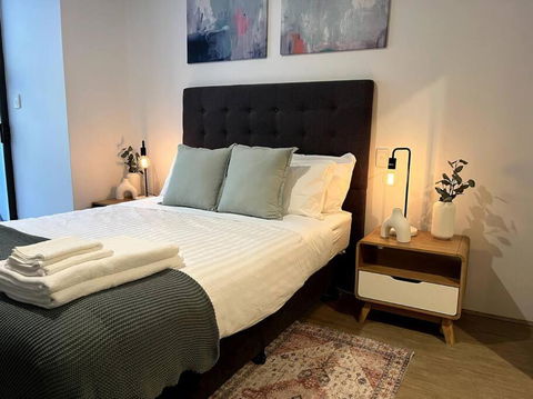 A City Oasis - Full Apartment With Balcony - Tweed Heads Accommodation 4