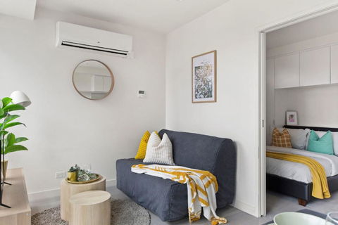 A Comfy & Stylish Apt Near Melbourne Central & QV - Tweed Heads Accommodation 4