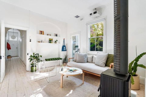 A Designer Terrace House By Edinburgh Gardens - Tweed Heads Accommodation 0
