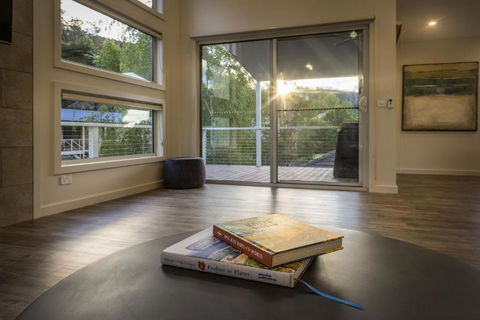 A Pear Tree Loft - Tweed Heads Accommodation 3