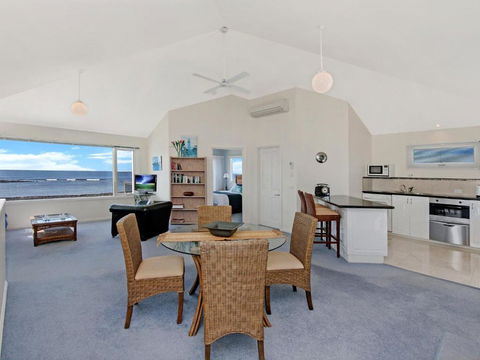 A Top Deck - Tweed Heads Accommodation 4