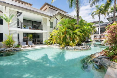 A Well-deserved Beachside Resort Retreat - Tweed Heads Accommodation 0
