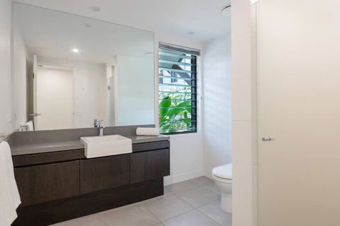 A Well-deserved Beachside Resort Retreat - Tweed Heads Accommodation 1