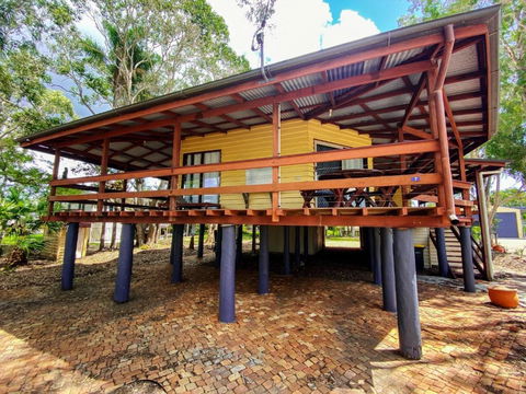 A Yearenda - Water Views -3BR - Steps To The Beach - Tweed Heads Accommodation 3