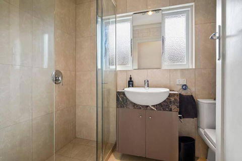 A1 Art Deco 2 Bedroom Apt Sleeps 5 Nimmo1 - Tweed Heads Accommodation 3