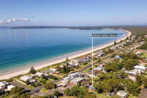 Abode Callala Beach Jervis Bay - 100m To Beach! - Tweed Heads Accommodation 1
