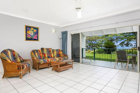 Absolute Beachfront Apartment - Tweed Heads Accommodation 0