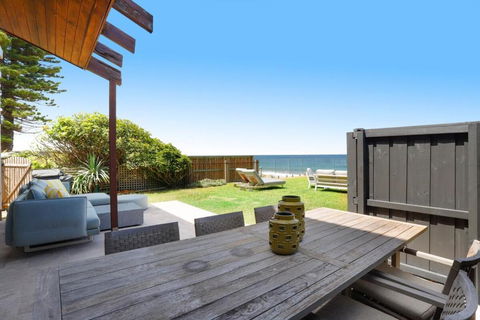 Absolute Beachfront Luxury In Narrabeen - Tweed Heads Accommodation 2