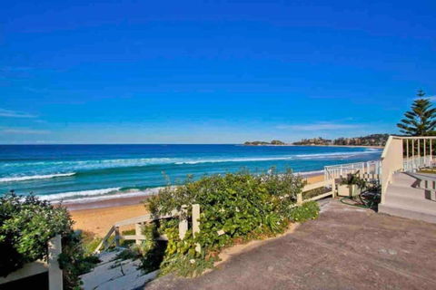 Absolute Beachfront Surf Unit In Terrigal/Wambi - Tweed Heads Accommodation 4