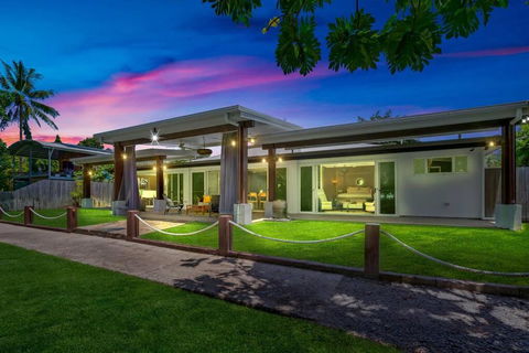 Absolute Beachfront WongaBelle- Pet Friendly - Tweed Heads Accommodation 0