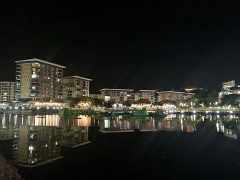 Absolute Waterfront Darwin - 1 Bedroom Apartments Over The Water - Tweed Heads Accommodation 1