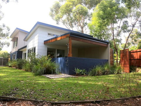 Acacia On Orion By Jervis Bay Rentals - Tweed Heads Accommodation 4