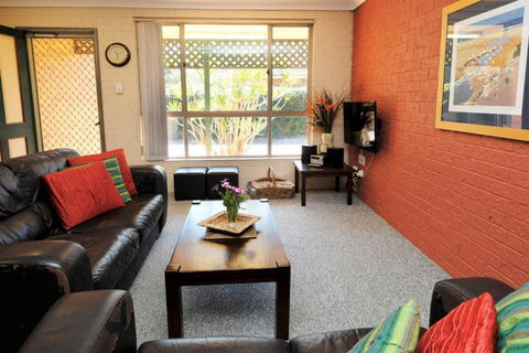 Acacia - Tweed Heads Accommodation 2