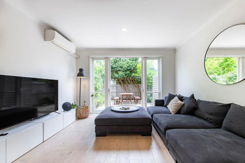 Ace Your Stay - Pool, Gym & Tennis In One Place! - Tweed Heads Accommodation 0