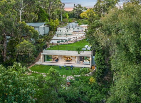 Adelaide Hills Underground - Tweed Heads Accommodation 0