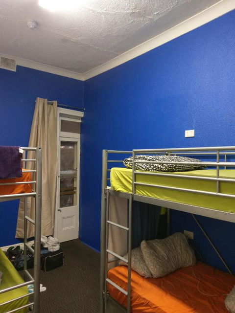 Adelaide Travellers Inn Backpackers Hostel - Tweed Heads Accommodation 3