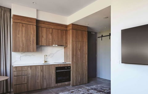 Adina Apartment Hotel Melbourne, Pentridge - Tweed Heads Accommodation 2