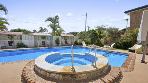 Affordable, Pool, Spa, Beach, Bbq, Sleeps 4 - Tweed Heads Accommodation 2