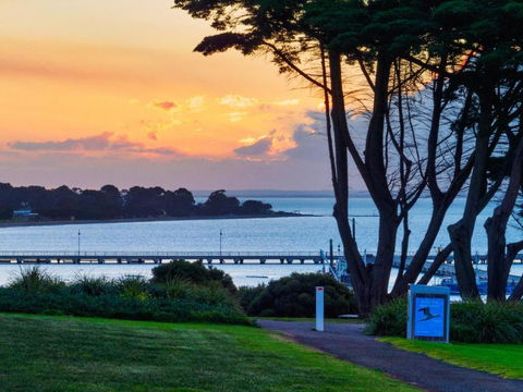 Ahoy Family Beach Escape - Tweed Heads Accommodation 1