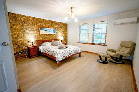 Adelaide Style Accommodation-Getaway In North Adelaide- Close To City - Tweed Heads Accommodation 3
