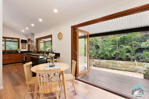 Aircabin - Warrawee - Sydney - 5 Beds House - Tweed Heads Accommodation 3