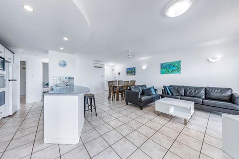 Airlie Ocean Paradise - Tweed Heads Accommodation 1